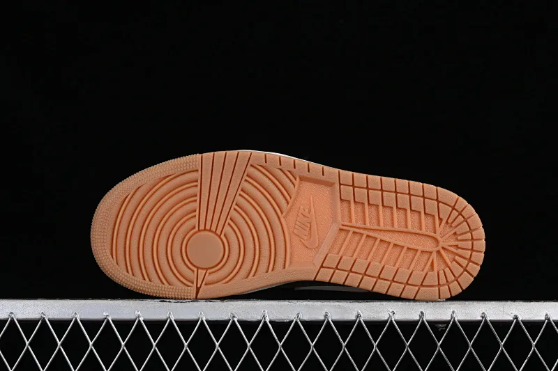 All categories Air Jordan Jordan series basketball shoes Air Jordan 1 Low G version pure original Air Jordan 1 Low "Snkrs Day" AJ1 Joe 1 Magpie gray toe low-top cultural casual sneakers FD0399-004